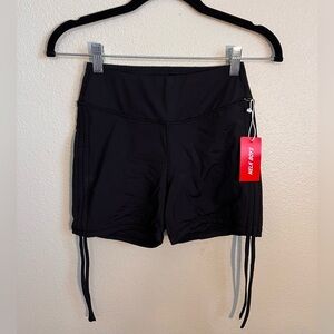 Full Send Fitness Black Ruched Shorts – Size S (NWT)